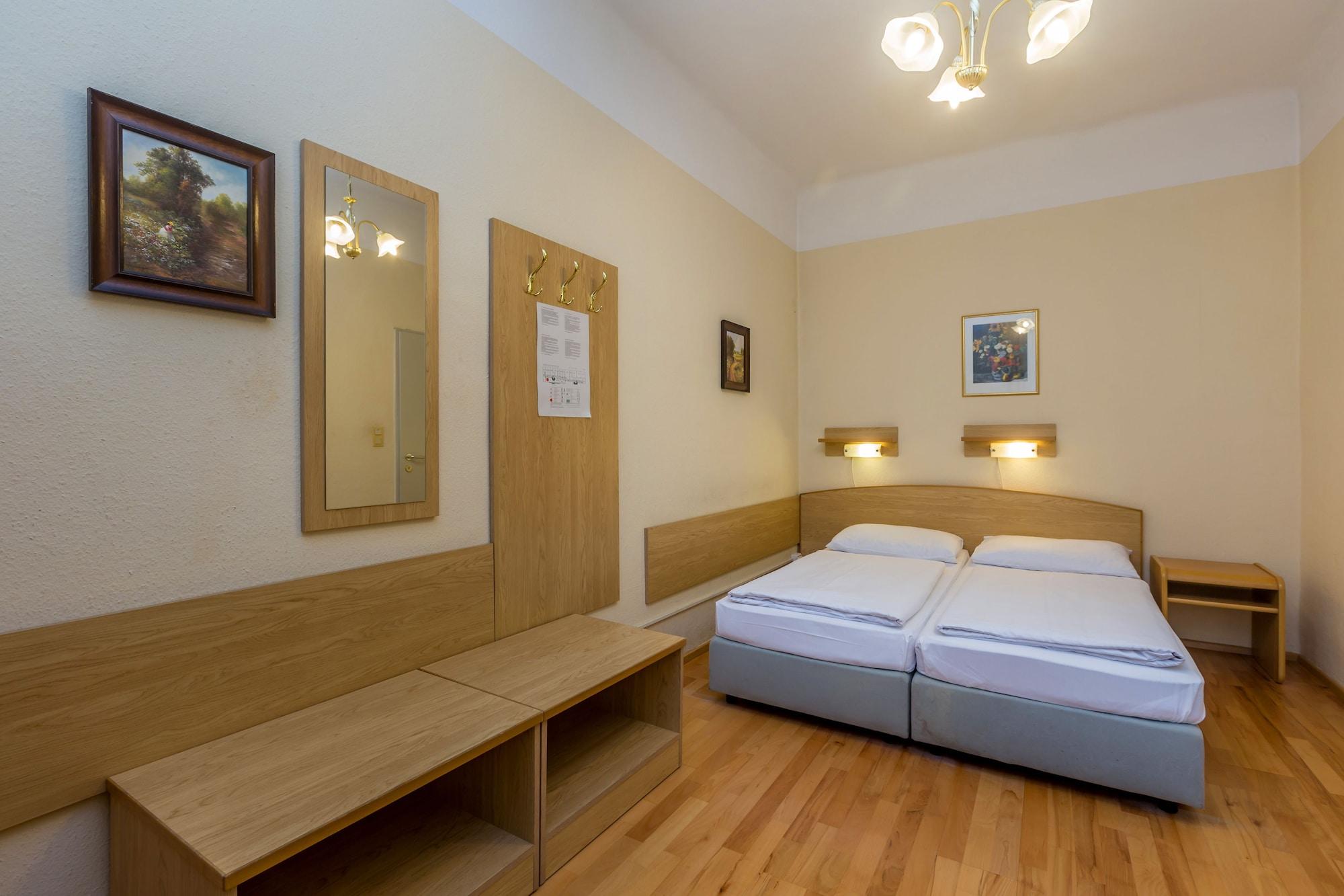 Graf Stadion Hotel Viena